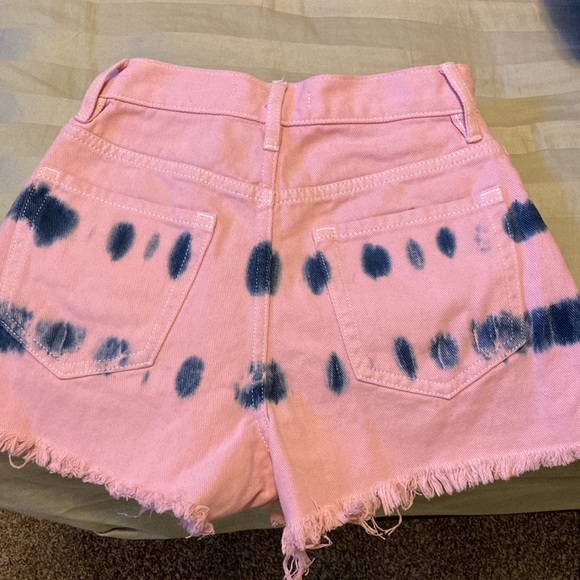 These are slightly too big on me. I bought these with the tags. Pacsun size 22 - Picture 2 of 2